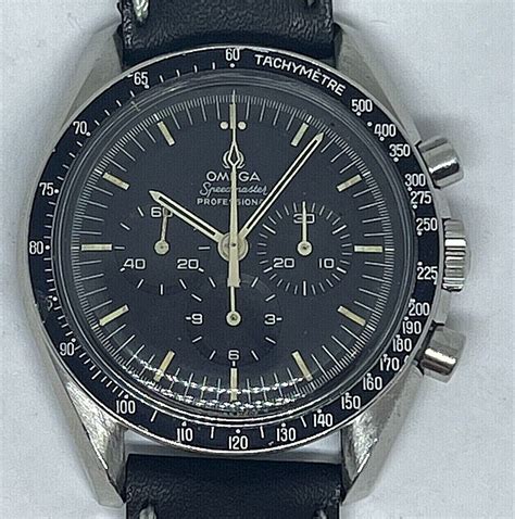 omega speedmaster manual wind.